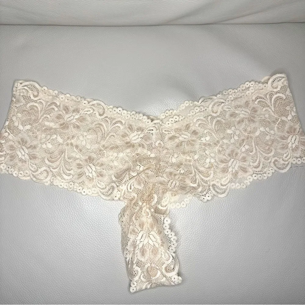 Lane Bryant Cacique Ivory Floral Lace Shortie Panties - Picture 4 of 7